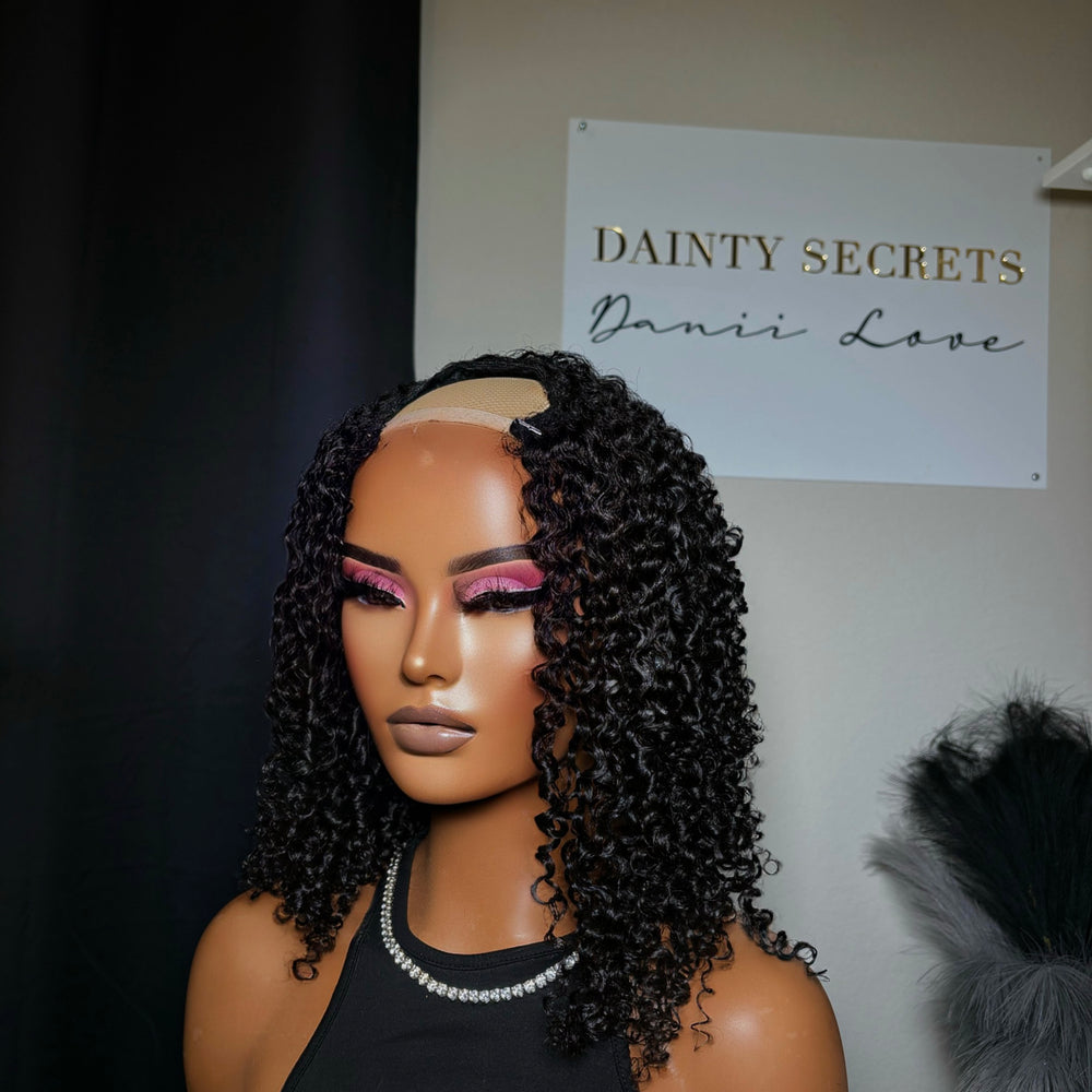 
                      
                        Kinky Curly U-Part Wigs
                      
                    